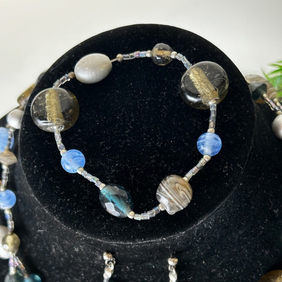 Blue BeadedJewelry Set - Picture 3 of 4